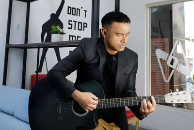 2 Chord Gitar 'Putus atau Terus' Judika, Dari yang Sulit hingga Mudah! 