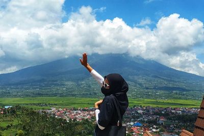 Ini Tempat Terbaik untuk Melihat Indahnya Gunung Kerinci, Punya Rumah Kayu ala di Eropa