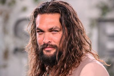 Jason Momoa akan Bintangi Film Shoot! Shoot! Shoot!
