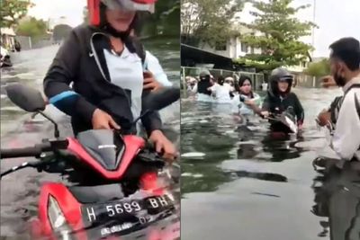 Tanggul Semarang Jebol, Netizen Ceritakan Pengalaman Mengatasi Motor yang Tenggelam