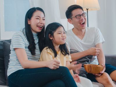 5 Tips Nonton Film Online Bersama Keluarga