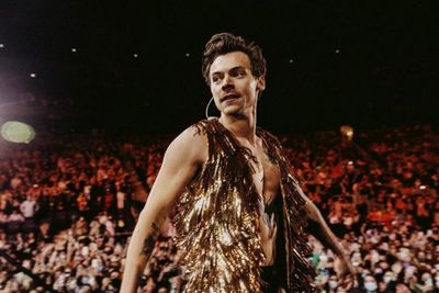 Fans Harry Styles Dilarang Berkemah Demi Dapat Antrean Paling Depan Masuk Konser