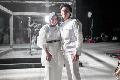 Gaya Hijab Aurel Hermansyah Anggun nan Mewah, Dipuji Atta Cantik Langsung Terbang