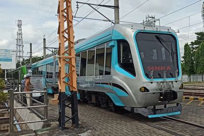 Bangga! Ini 6 Negara yang Pakai Kereta Api Buatan Indonesia, No. 5 Enggak Nyangka Banget