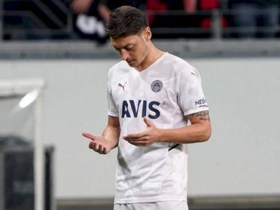 Mesut Ozil Sholat Jumat di Masjid Istiqlal, Begini Persiapannya