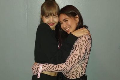 Cerita Niki Soal Awal Persahabatan dengan Lisa BLACKPINK: Dia Ngefans, Terus DM Aku