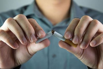 Mitos Stres Diatasi dengan Merokok? Psikolog: Ngak Juga, Aktivitas Oral Kita Sejak Bayi
