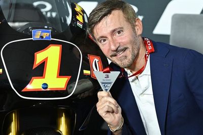 Susul Valentino Rossi, Max Biaggi Resmi Jadi Legenda MotoGP