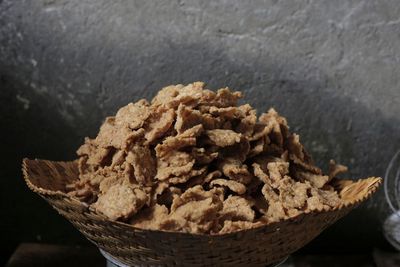 Dibuat dari Leher dan Kepala Ayam, Keripik Seribuan Ini Selalu Diburu Orang Bali