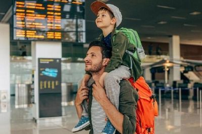 Kembali Dibuka, Wisatawan 12 Negara Ini Bebas Visa Masuk RI Demi Dukung Pariwisata