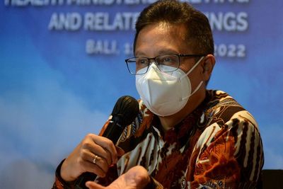 Kebijakan Boleh Lepas Masker akan Dipantau hingga Pertengahan Juni 2022