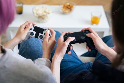 Jangan Biarkan Bocil Main 5 Game Ini, Banyak Karakter dan Adegan Dewasa