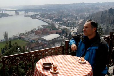 Bukit Sang Pujangga , Ini Spot Terbaik Menikmati Dua Sisi Istanbul dari Ketinggian