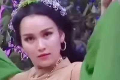 Kocak! Ayu Ting-Ting Parodikan Badarawuhi KKN di Desa Penari: Bukannya Horor Malah Humor