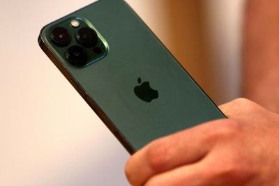 Trik Gunakan Trackpad di iPhone, Begini Caranya!