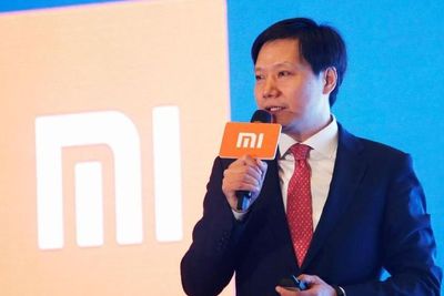 Ternyata Ini 4 Smartphone yang Sering Dipakai Bos Xiaomi