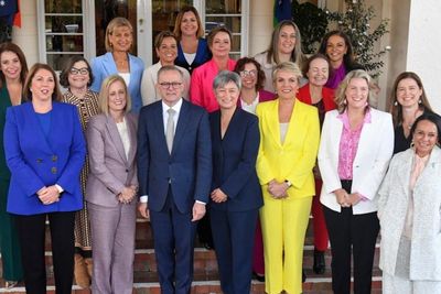 Rekor! PM Australia Tunjuk 10 Menteri Perempuan & Menteri Muslim Pertama dalam Kabinet