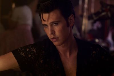 Elvis, Film Biopik Kisah Perjalanan Pelantun It s Now or Never yang Tayang Juni 2022