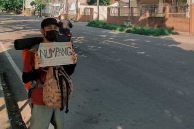 Kisah Taufiq Hippy Nekat Jalan Kaki Keliling Indonesia Tanpa Biaya, Apa Tujuannya?