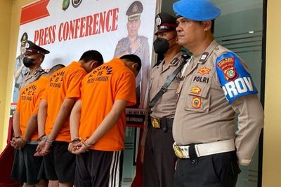 3 Pengedar Narkoba Digulung Polisi di Jakbar, 2,5 Kg Ganja Asal Lapas Disita