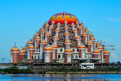 Kembali Viral Keindahan Masjid 99 Kubah yang Didesain Ridwan Kamil, Apa Istimewanya?