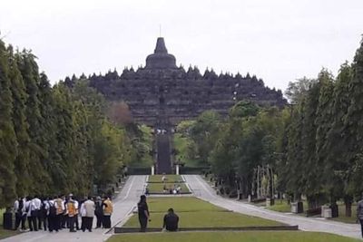 Soal Mahalnya Tiket Masuk Candi Borobudur, TWC: Rp 750 Ribu Kan Untuk Naik ke Candi