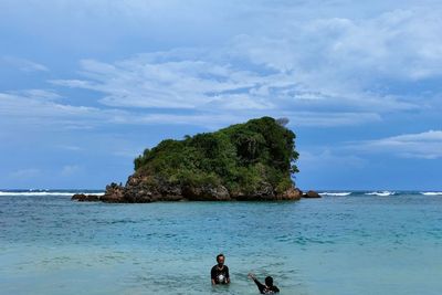 Fakta di Balik Pantai Kondang Merak, Cantik Namun Disebut Tempat Pesugihan! Benarkah?