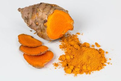 Apa Manfaat Kunyit untuk Kesehatan dan Kecantikan? Ini 10 Khasiatnya!