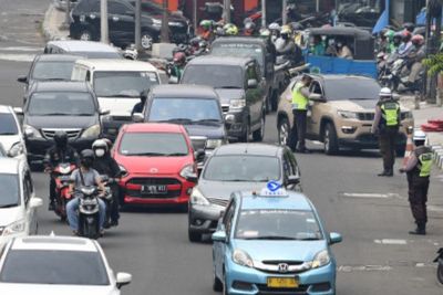 Perluasan Gage Bikin Macet Jalan Alternatif, Warga Jakarta Diminta Naik Transportasi Umum