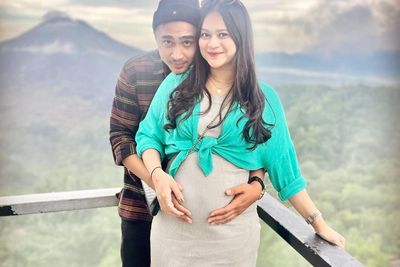 Istri Hamil Temukan Kecoa di Dalam Makanan, Lutfi Agizal Murka Kecam Pihak Restoran
