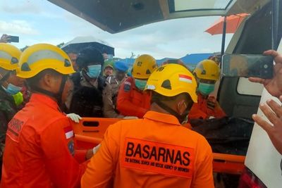 Balita yang Hilang saat Helikopter Mendarat Darurat di Papua Ditemukan Tewas
