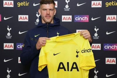 Tottenham Hotspurs Dapat Kiper Gratis