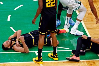 Acuhkan Cedera, Stephen Curry Tetap Percaya Diri Menang di Gim 4 NBA Finals 2022