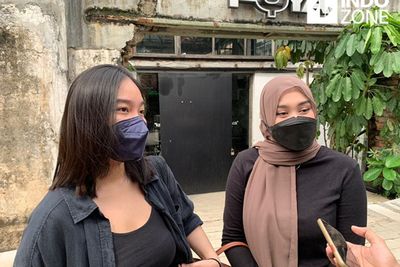 Antusiasnya 2 Perempuan Cantik Nonton #YourVoiceMatters Indozone di M Bloc