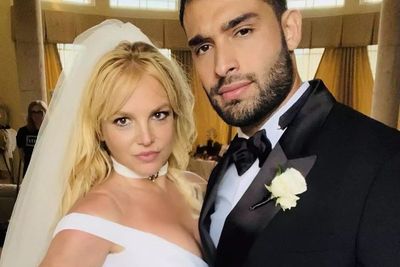 Potret Pernikahan Britney Spears dan Sam Asghari, Romantis Bak di Negeri Dongeng