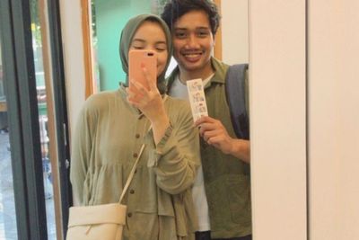 Nabila Ishma Terduduk Lemas di Samping Jenazah Eril, Menangis Ajak Ngobrol