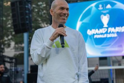 Zidane Melatih PSG?