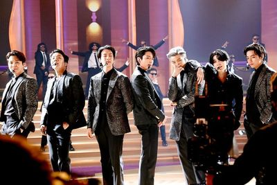 Kisah Kelelahan Mental BTS Sebelum Tampil di Grammy, Cuma Punya Waktu Sehari Latihan