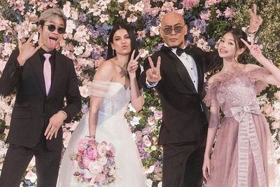 Deddy Corbuzier Balas Sentil Netizen Usai Azka Panggil Sabrina Kakak: Sok Bijak tapi Ngaco