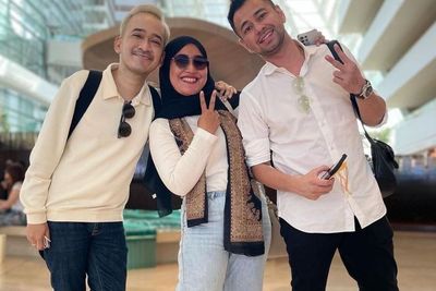 Wajah Pucat Ruben Onsu Foto Bareng Raffi Ahmad Disorot: Pandangan Matanya Kosong