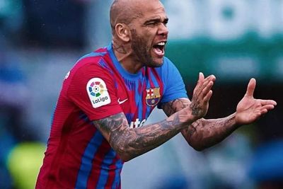 Dani Alves Mulai Resah, Kontraknya Mau Habis