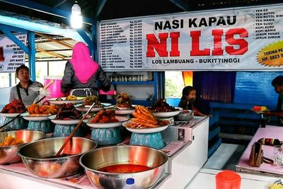 Bikin Ngiler! Nasi Kapau di Los Lambuang Bukittinggi, Favorit YouTuber Nex Carlos!