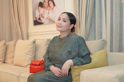 Nagita Slavina Nginjak Sandal Rp11 Juta Jadi Sorotan, Netizen: Aku Butuh KW-nya