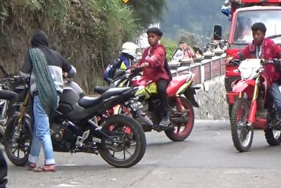 Waduh! Ratusan Motor Berknalpot Brong Dipaksa Putar Balik dari Bromo, Ada Apa?