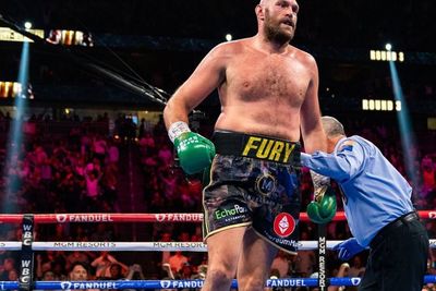 Sadis! Tyson Fury Ancam Patahkan Leher Mike Tyson dan Klitschko Bersaudara