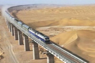 Fakta Jalur Kereta Api Terpanjang di Atas Gurun di China