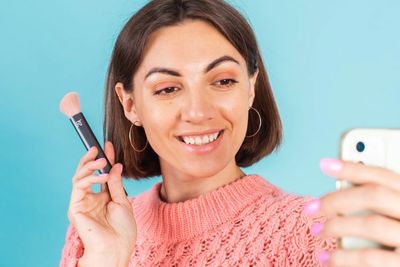 4 Tren Makeup Hits yang Patut Kamu Coba!