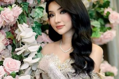 Lucinta Luna Bikin Pangling Pakai Gaun Bling-bling, Cantiknya Enggak Ada Obat!