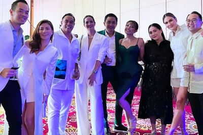 5 Potret Kemeriahan Pesta Wedding Anniversary Ayu Dewi ke-10