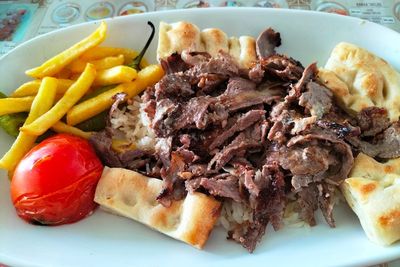 6 Kebab Populer Khas Turki, Ada yang Disebut Sampah dan Mirip Sate!